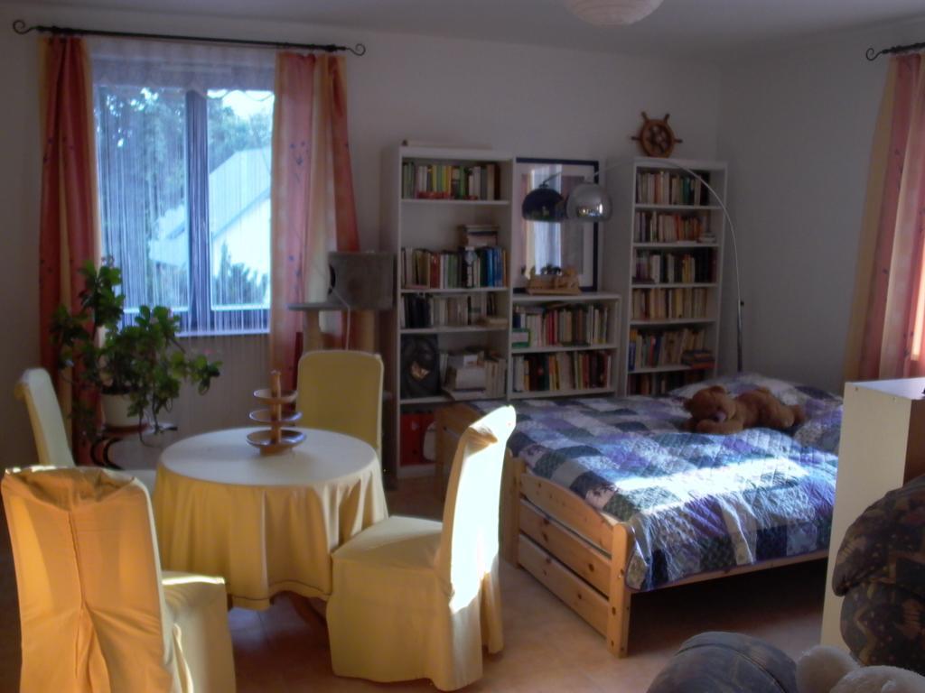 Gaestezimmer Ferienwohnung Villa Alexa, Mit Wallbox Woltersdorf  Номер фото